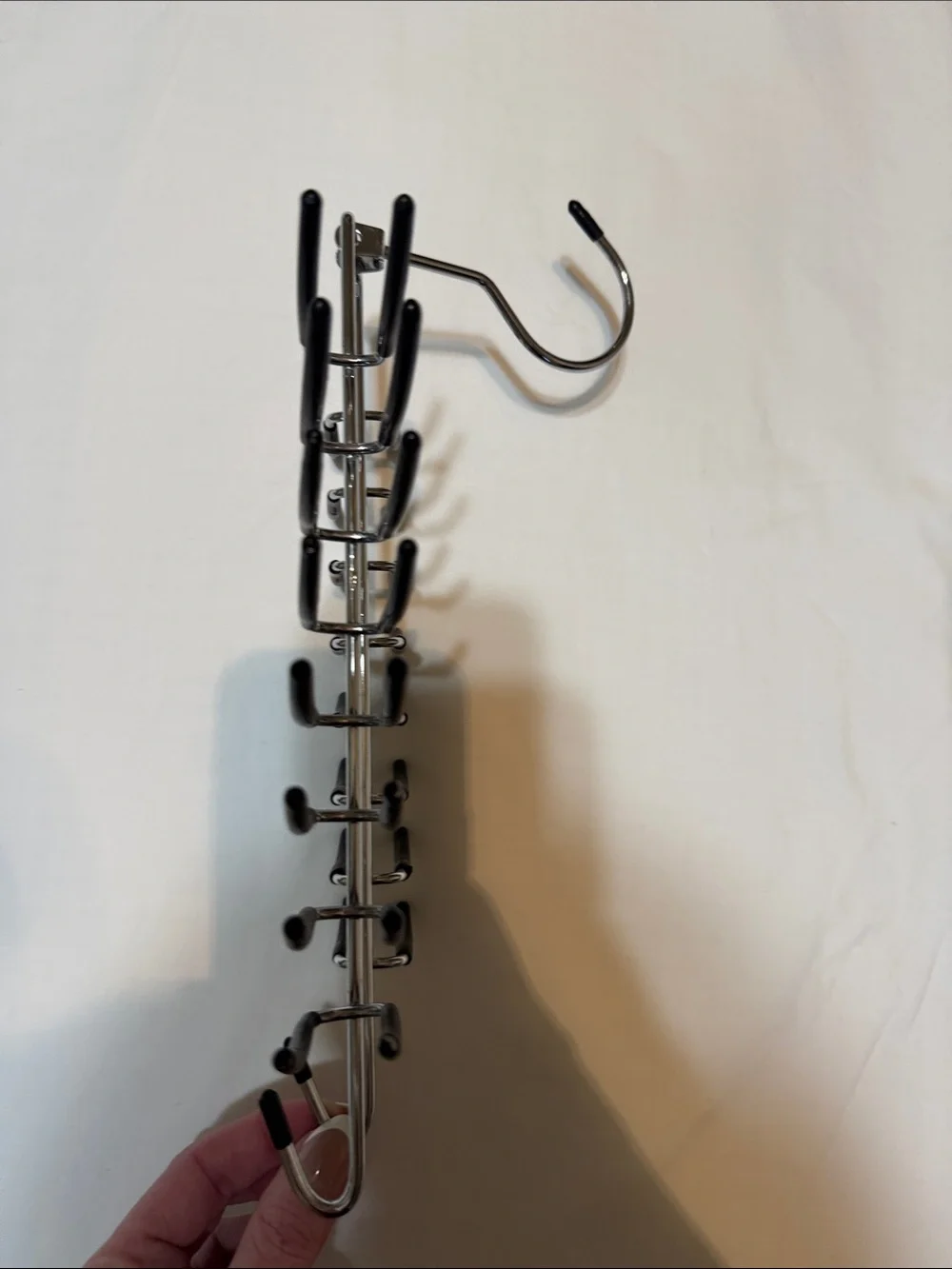 N/A organize ties